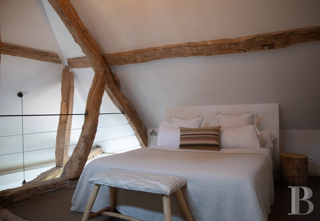 A former tithe barn in Giverny, the birthplace of Impressionism, that hosted painters and artists  - photo  n°25